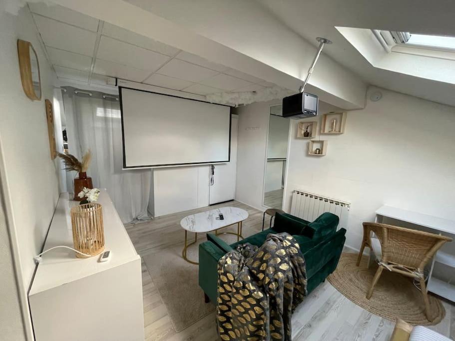 Mgb Studio Home Cinema Saint-Max Eksteriør bilde